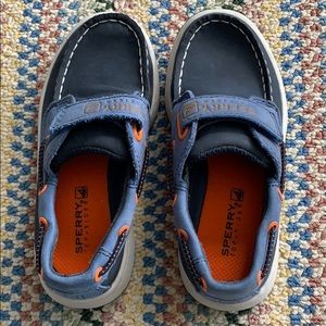 NEW Sperry Top Sider boat shoes for boys size 9.5